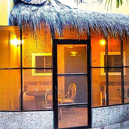 Antigua Lodge, 70 M From Sandy Beach El Cuyo Luaran gambar