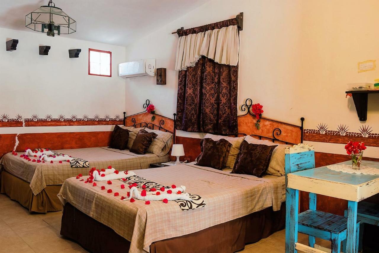 Antigua Lodge, 70 M From Sandy Beach El Cuyo Luaran gambar