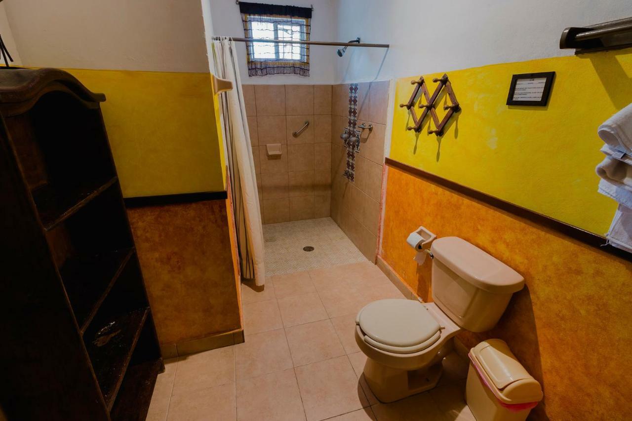 Antigua Lodge, 70 M From Sandy Beach El Cuyo Luaran gambar