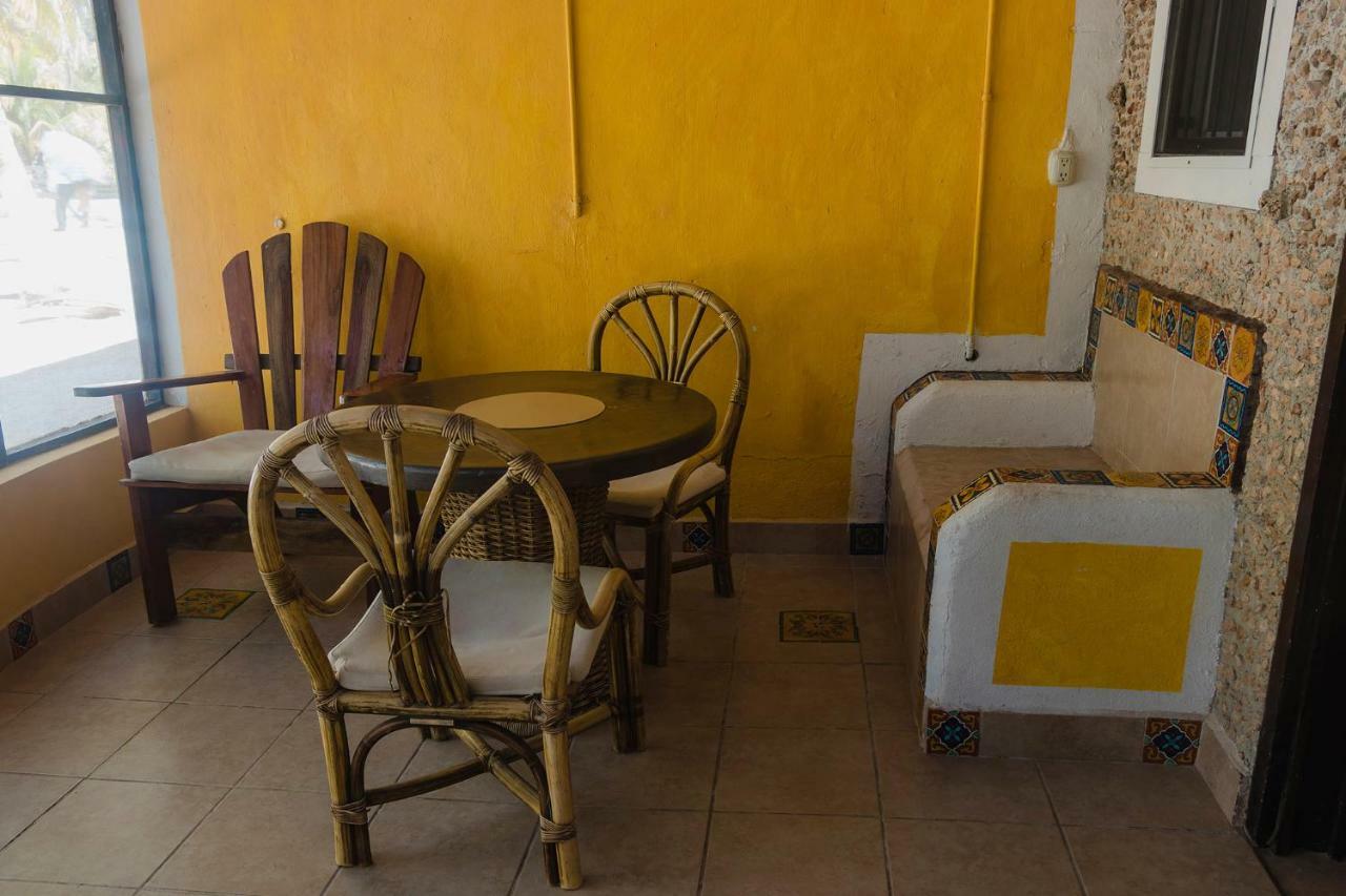 Antigua Lodge, 70 M From Sandy Beach El Cuyo Luaran gambar
